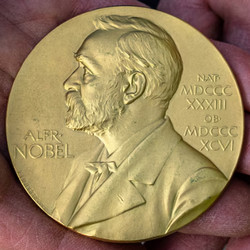 10 04 nobelmedalla