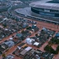 Aumentaron a 136 los muertos por las inundaciones en el sur de Brasil