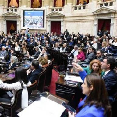 Con aliados de último momento, el Gobierno ratificó el veto