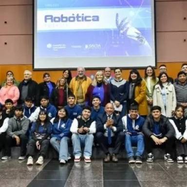 Escuelas salteñas se suman a la Copa Robótica Argentina 2025