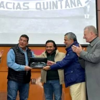 El Gobierno homenajeó a Néstor Salvador Quintana