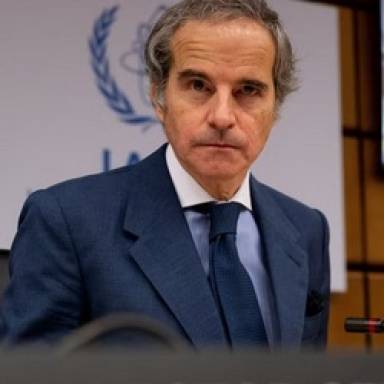 El régimen de Irán amenazó al argentino Rafael Grossi