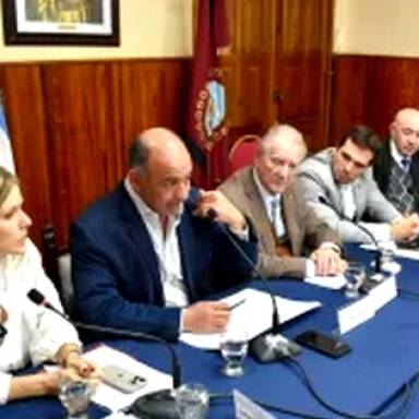 Detallaron la operatoria del crédito internacional
