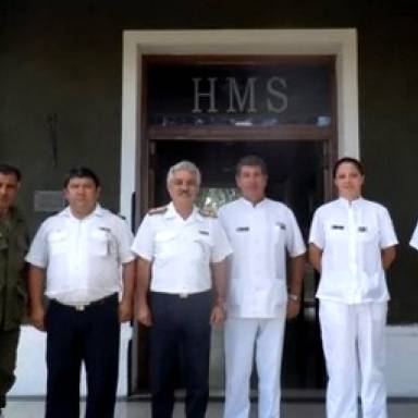 Trabajadores del Hospital Militar se movilizan al PAMI