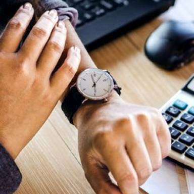 Si trabajando menos se produce más y mejor, ¿por qué cada vez trabajamos más?