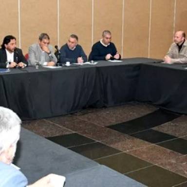 Sáenz encabezó la Mesa Multisectorial