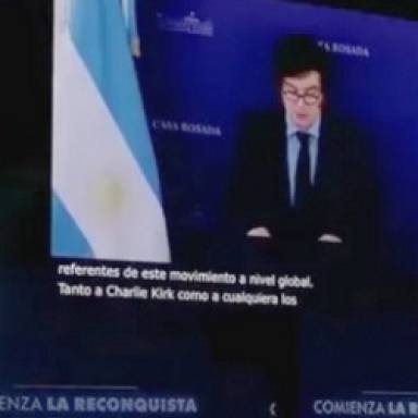 Milei defendió su gestión en un acto de Vox