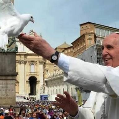 Italia propone un día festivo en conmemoración al papa Francisco