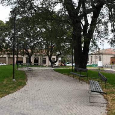 Del olvido a pulmón verde, una nueva plaza en pleno microcentro