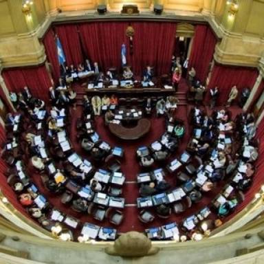 Juran senadores nacionales electos