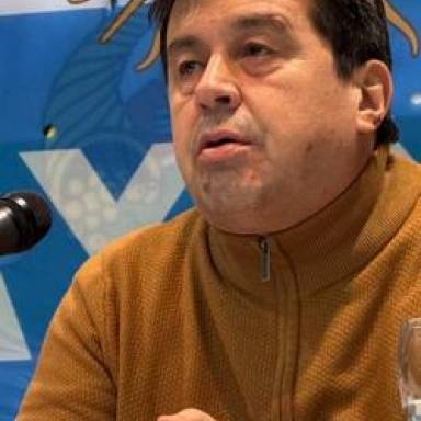 Escalante: el gobierno nos está llevando a un país sin trabajo