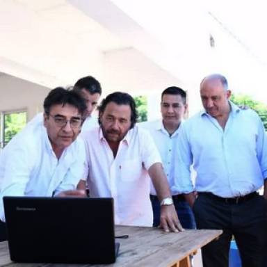 El Gobernador verificó el alteo del dique El Limón