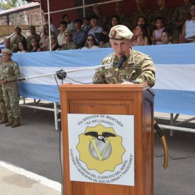 Asumió el nuevo comandante de la V° Brigada de Montaña