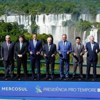 Milei criticó la burocracia del Mercosur