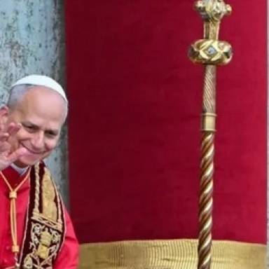 El papa León XIV celebró su  primera misa de Navidad