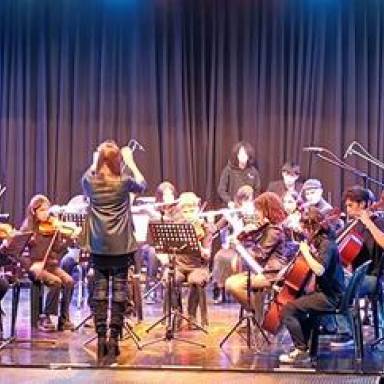 La orquesta enseña a ser personas integras