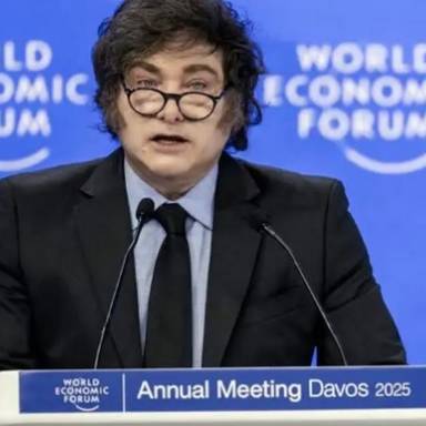 El presidente viajó hacia Europa