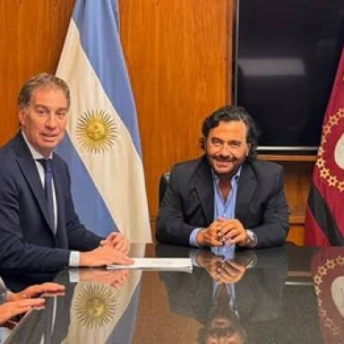 Sáenz, Jaldo y Jalil plantearon a Nación el impacto de la reforma laboral