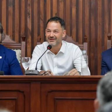 Durand anunció $100 mil millones en obras y la creación de una Escuela de Minería