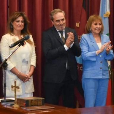 Ada Zunino juró como Defensora General