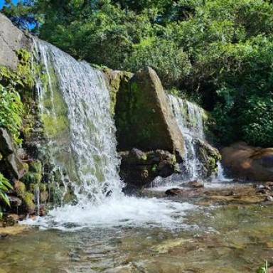 Senderos de agua y sombra: viaje a la Quebrada de Arteaga