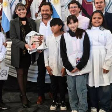 Inició la distribución de manuales escolares