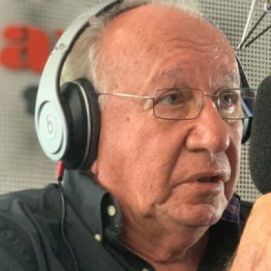 Mario Peña celebró los 36 años de  Aries