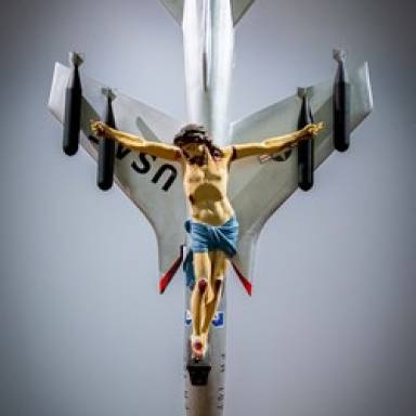 La vigencia de León Ferrari y la crítica a la 