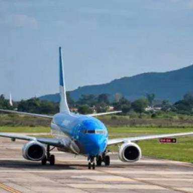 Se reanudan los vuelos directos de Salta a Rosario