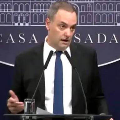 La herencia de Adorni no cubre sus gastos