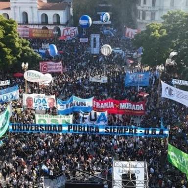 Reclamo a la Corte Suprema para que haga cumplir la Ley de Financiamiento Universitario
