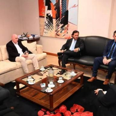 El Gobernador recibió a autoridades de la DAIA