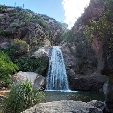 Cascadas del Río Colorado: el oasis oculto de Cafayate