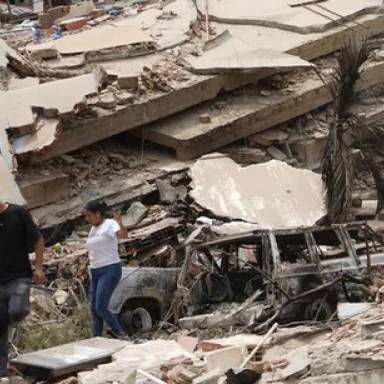Venezuela: búsqueda de sobrevivientes contra reloj