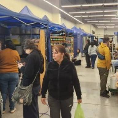 Los puesteros del mercado San Miguel comenzaron una nueva etapa 
