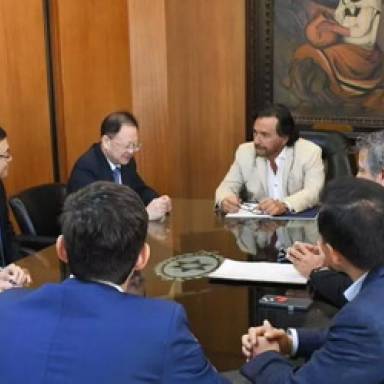 Ganfeng Lithium proyecta llevar a 200.000 toneladas anuales su producción de litio 