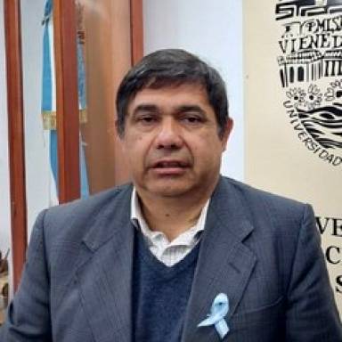 Hoyos: la universidad está bajando la calidad