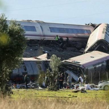 Trágico choque de trenes en España